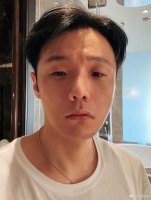 李荣浩晒自拍掉十个粉丝:搞的我不敢发了
