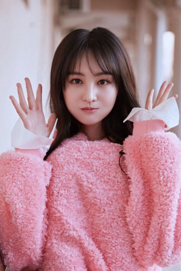 热巴，肖战蔡徐坤，偶像女星带球逼婚？玩C震的已婚大导| 最新八卦汇总