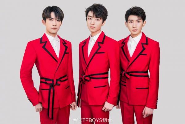 TFBOYS成员发博纪念415六周年