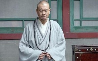 身价上亿甘愿给张嘉译当配角,直言演戏只是爱好,却是个隐藏戏骨