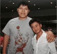 他被吴京发掘当了演员，出道十年仅有五部作品，现在却圈粉无数