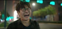 君穗智学-余欢水“中年危机”背后,浓浓的焦虑感,连年轻人也有份