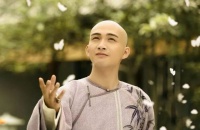 生于钟鸣鼎食之家,一生被家族所累,此后300年中国再无深情男人
