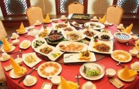 原创 老外:中餐不如法餐精致,中国网友坐不住了:精致的你来中国吃