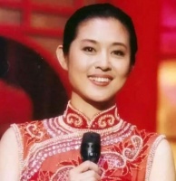 致敬伟大母爱之倪萍:为了儿子的光明未来她销声匿迹十年,几乎放弃了一切