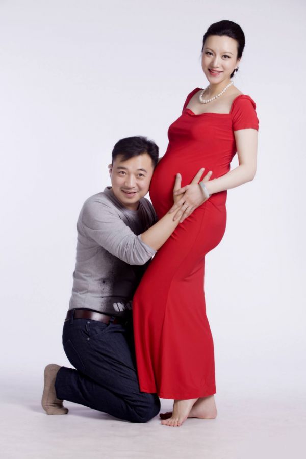 大器晚成的男演员，娶美女同学生两个儿子，如今54岁成人生赢家