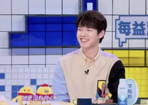郭敬明回忆杨幂怀孕，魏大勋表情微妙，二人甜蜜约会多次被拍