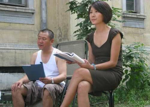 她是国家一级演员，出道 27年零绯闻，如今51岁婚姻生活却成谜
