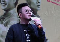谷德昭为帮周星驰写剧本,被师门除名,周星驰选择帮他一辈子
