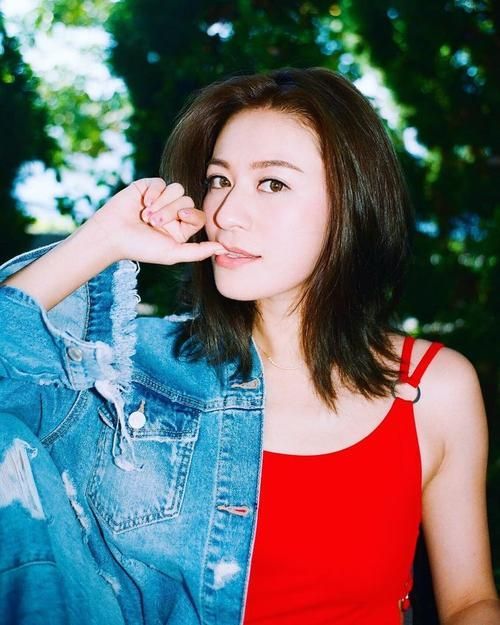 又一位女星宣布改名！与曹云金分手后嫁男闺蜜，如今32岁婚姻幸福