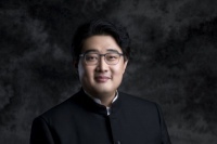 访著名低男中音歌唱家沈洋:希望再次在伟人故里中山演唱“初心”
