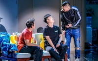 有个亲舅是《数鸭子》的作曲者,有个表舅是著名导演,陈赫好福气