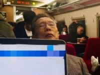 钟南山、辛有志辛巴“合体”,为何网友说抗疫事业稳了?