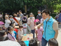 五十四所社区开展小小科学家打开科学世界放飞成长希望六一主题活动