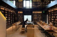 后疫情时代,实体书店如何转型破局?