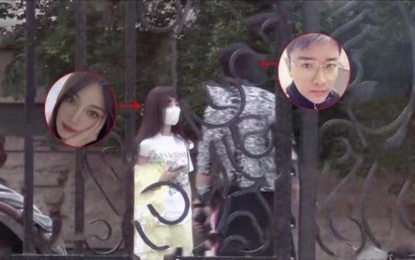 贾乃亮曾与李小璐一起陪甜馨打羽毛球