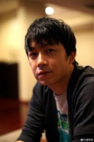 潘粤明称被10年前的自己帅到 粉丝:你现在也帅