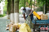 非洲教师武汉抗“疫”记:见证中国力量和担当