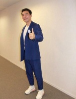 钟镇涛曝受疫情影响“年初起几乎零收入”