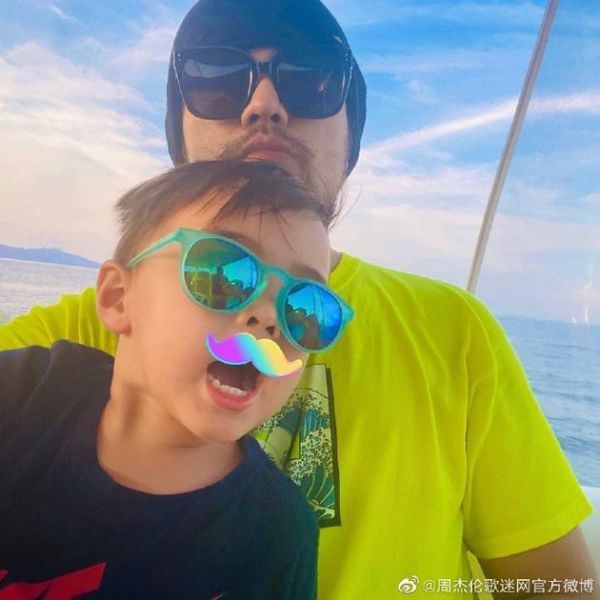 周杰伦与儿子罗密欧