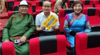 乌兰图雅“直播”宣传国宝级非遗“古如歌”