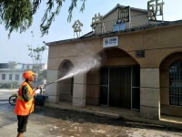 节日期间，唐河环卫疫情消杀不停歇