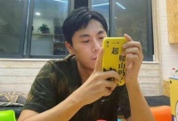 原创             《隐秘的角落》成端午节热议电视剧，秦昊：一起爬山吗上热搜