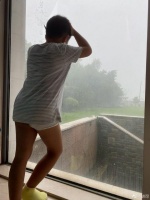 胡可疑回应4000万豪宅传闻：租了房子临时搬过来