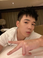 仝卓再发文谈改身份风波感悟:会先学做一个对的人