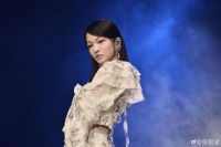 张韶涵回应经纪约纠纷案改判：权利是靠自己争取