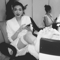 许飞自称下岗再就业做万茜站姐 承接各项代理业务