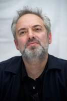 萨姆·门德斯联手奈飞成立英国剧院基金，救济剧院从业者