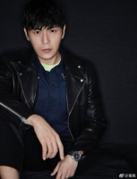 秦昊回应蔡依林追《隐秘》显高情商 顺便撒把狗粮