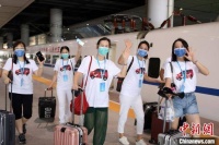 全国首趟“致敬抗疫英雄”专列广西开行