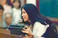 丈夫死后，三毛守在停尸房三天三夜，12年后她选择与世界永别