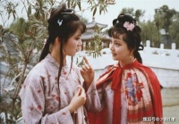 原创             红楼梦：从人人不喜到无人不爱，邢岫烟靠什么征服了众人？