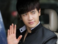 高云翔律师称索偿680万房产商已撤诉：纯属敲诈