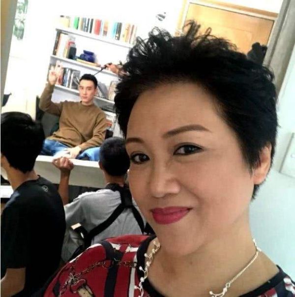 她8次演金庸剧女配角，与男友相恋30年却不结婚，如今60岁很幸福