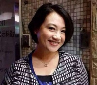 她8次演金庸剧女配角，与男友相恋30年却不结婚，如今60岁很幸福