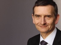 新冠疫情与世界格局 |德国科学与政治基金会执行主席佩尔特斯：中美对抗成国际关系一种新范式