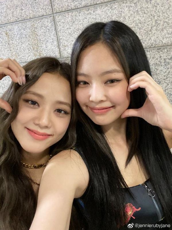 Jennie与智秀