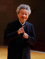 北京爱乐合唱团创始人、指挥家杨鸿年病逝，享年86岁