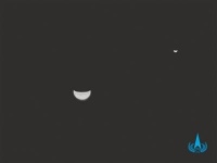 “天问一号”探测器 传回地月合影