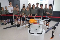 江苏南通：走近无人机 感受新科技