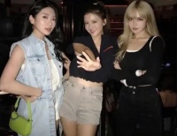 周扬青程晓玥吴千语同框，这是要组个男明星的前任联盟？