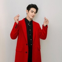 许凯晒照为李泽锋打call 调侃发问“会掉粉吗”