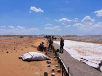 沙与火的考验：我在沙漠修公路
