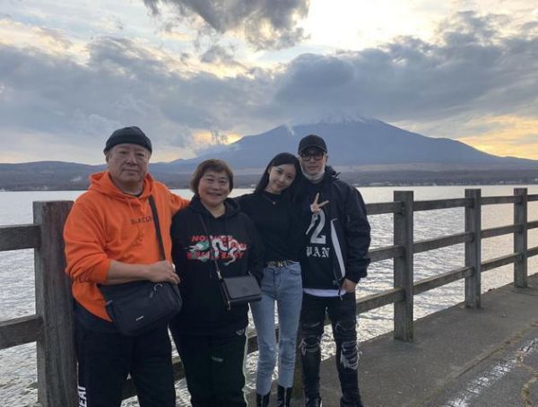 潘玮柏与妻子