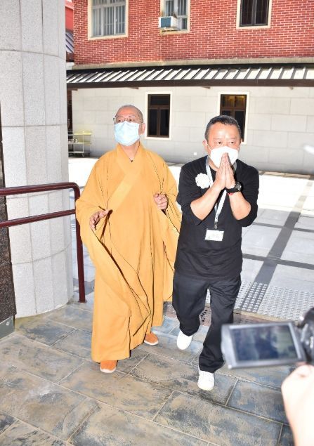曾志伟与法师