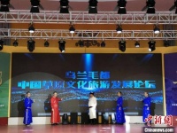 草原上注入“传媒”力量：开启文化创意的扶贫模式